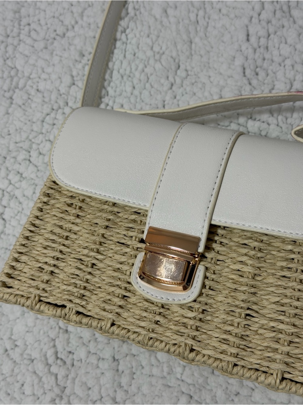 White Straw Crossbody Bag with Gold Hardware